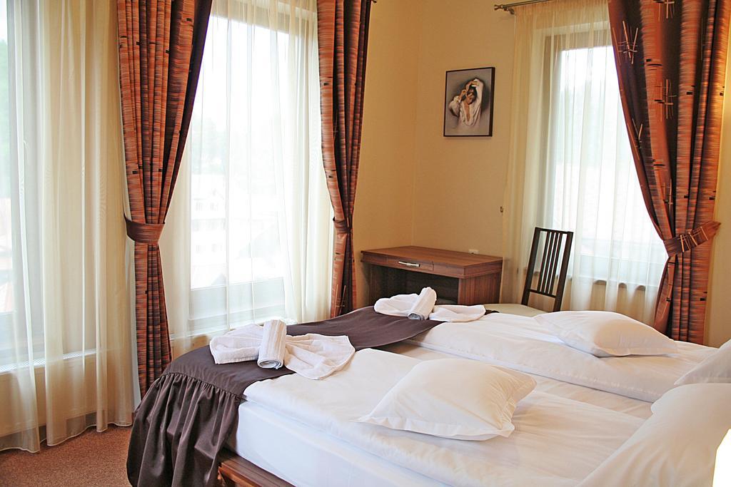 Vila Silvia โซวาตา ภายนอก รูปภาพ
